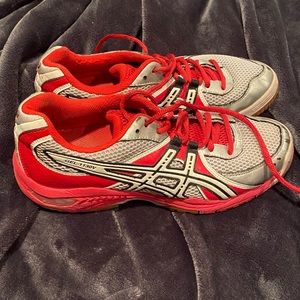 Women’s volleyball shoes